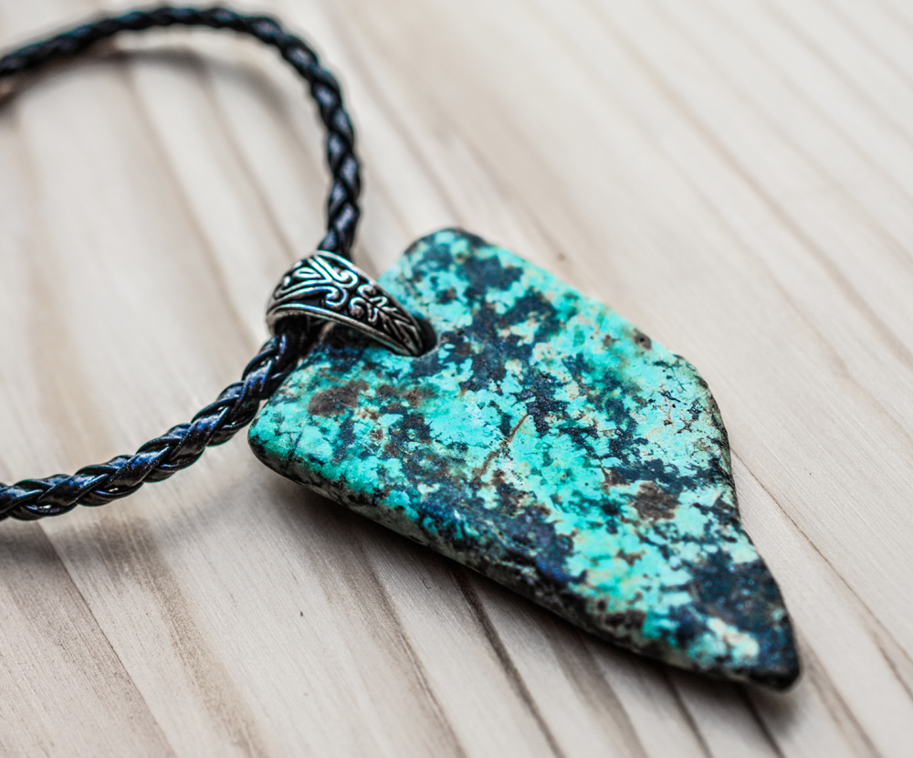 Foto: www.pexels.com. Mida arvad, kas see on naturaalne türkiis või imitatsioonikivi?